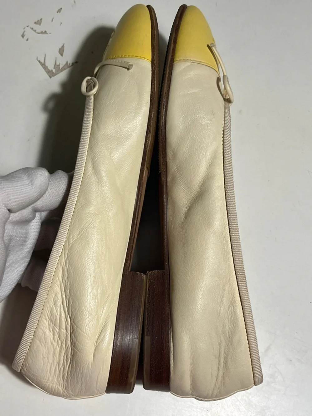 Sold CHANEL Cream Leather Ballet Flats with Yellow Cap Toe - Picture 4 of 11